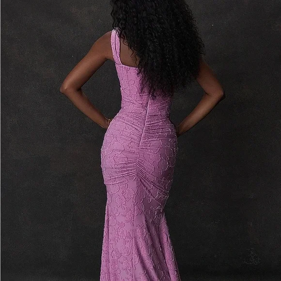 Brand new charley dress i ordered too big in a medium they don’t do full returns - Picture 3 of 3